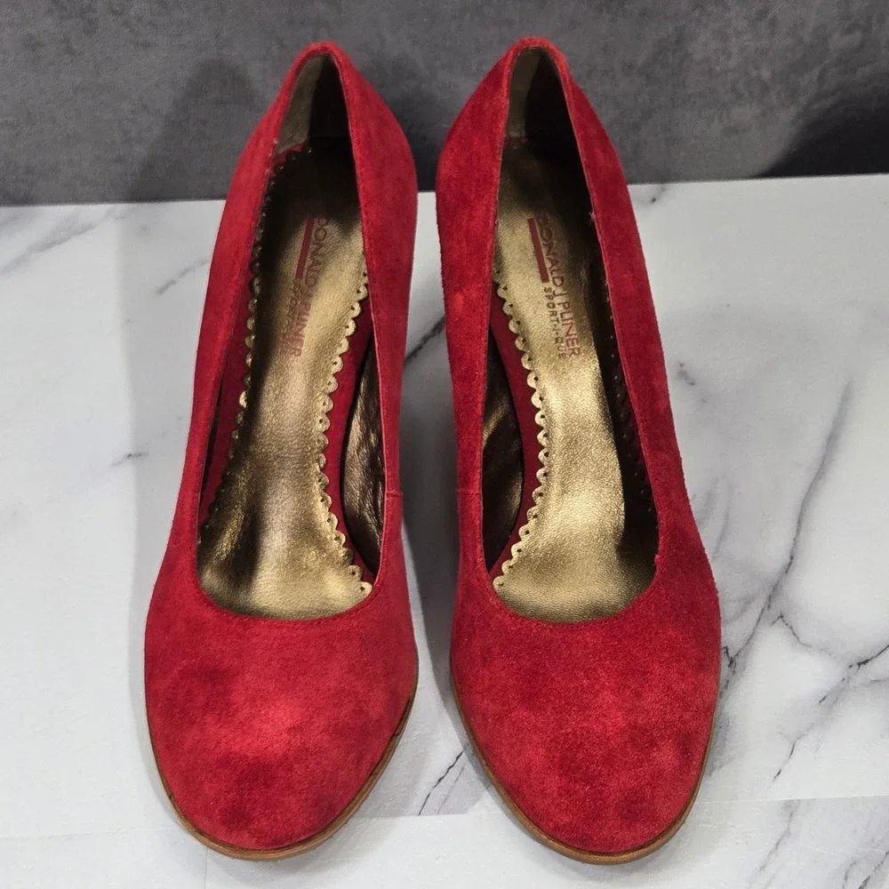 Donald J Pliner Heather Pumps Womens 7.5 Tomato Red Suede Covered Wedge Heels